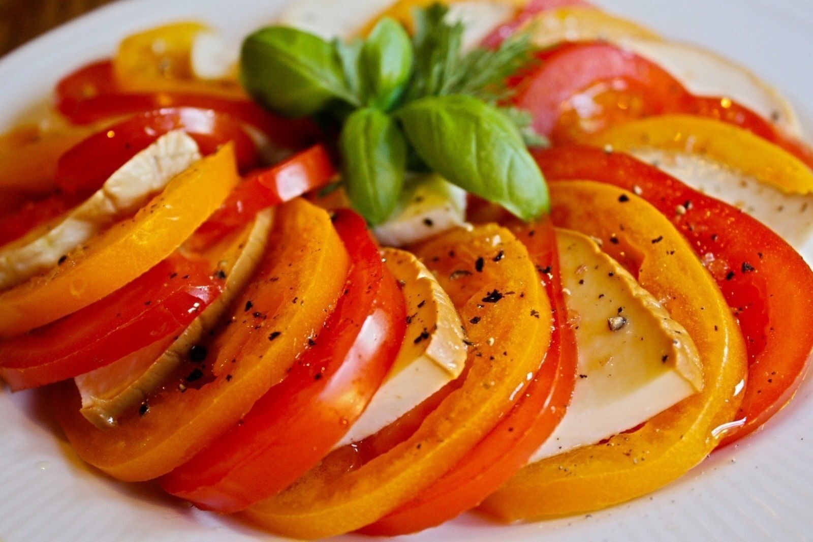 Combo Brandywine YELLOW RED BLACK PINK Tomato 30 SEEDS Rare Beefsteak Slicing