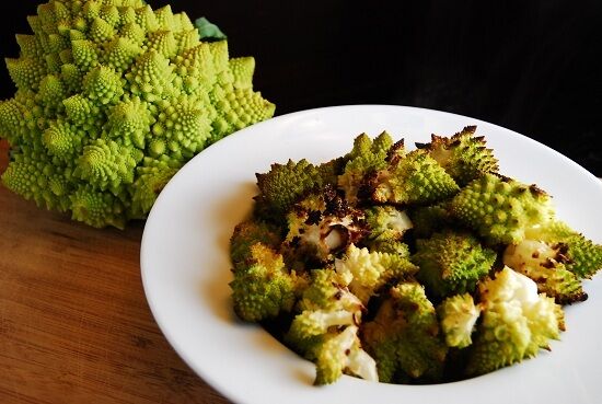 Romanesco Italia Broccoli 100, 500, 1000 Seeds Fractal Natalino Brocoflower RARE Heirloom