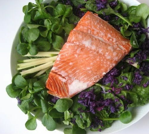 100 seeds Dutch Corn Salad Lambs lettuce Mache salad Fresh Sharp Flavor Heirloom