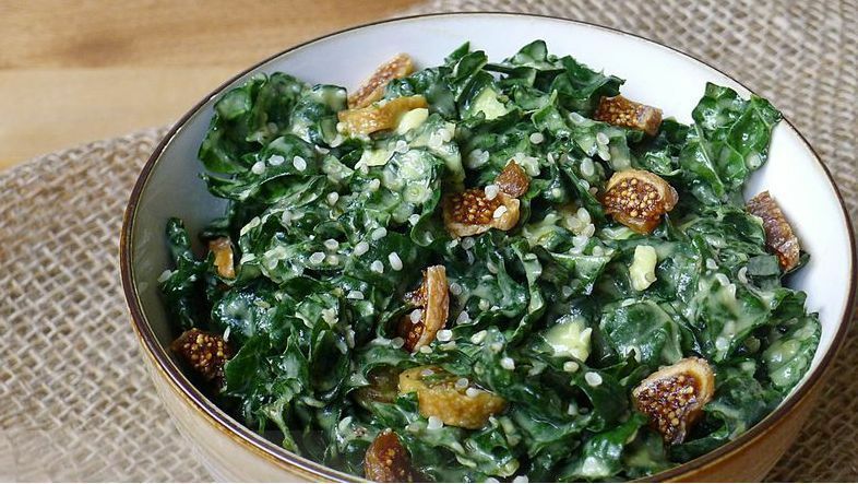 1000 seeds PREMIER Kale Compact Vigorous Leaves 1' long! Cold hardy Heirloom